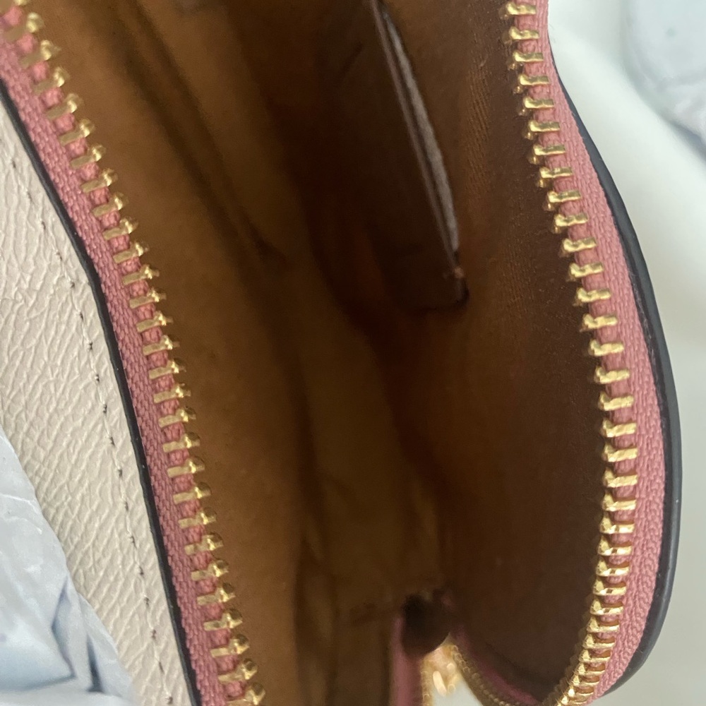 Coach Heart Shape Crossbody With Heart Cherry Print - Picture 11 of 14